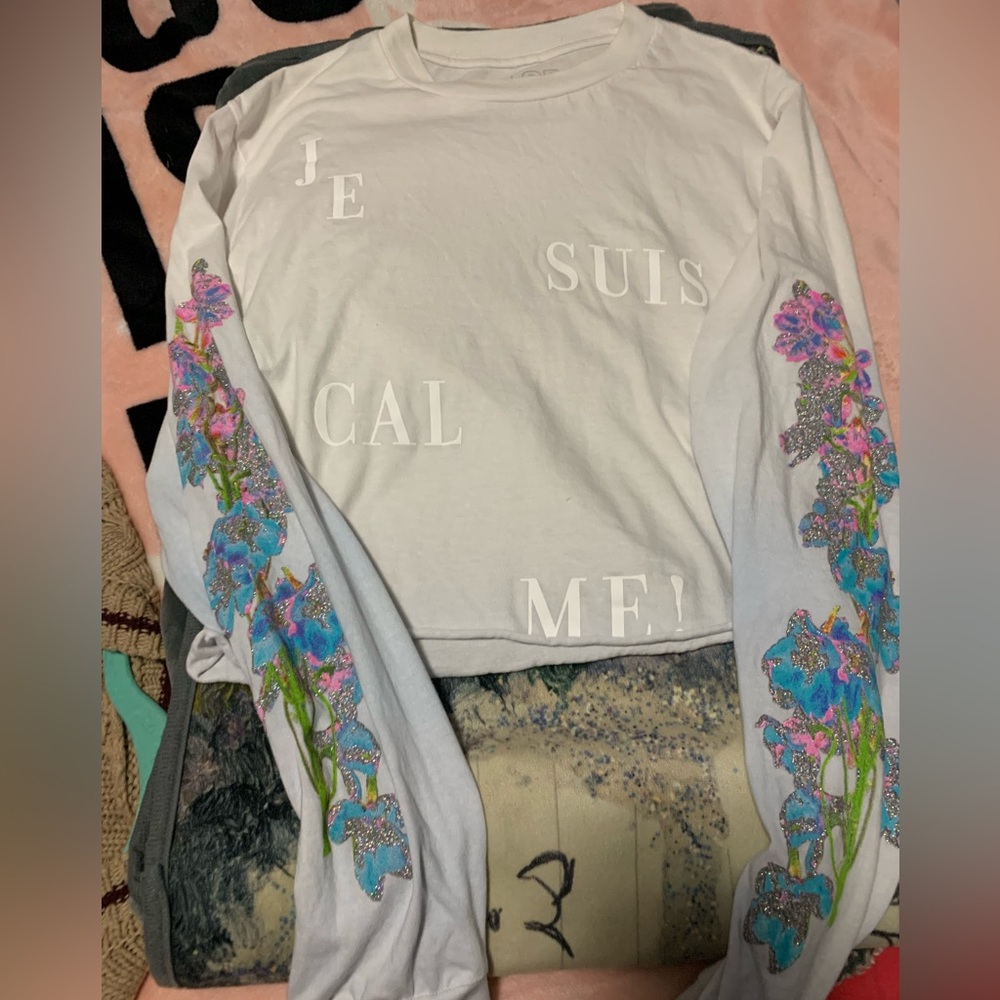 Je suis calme! Crop too long sleeve size small